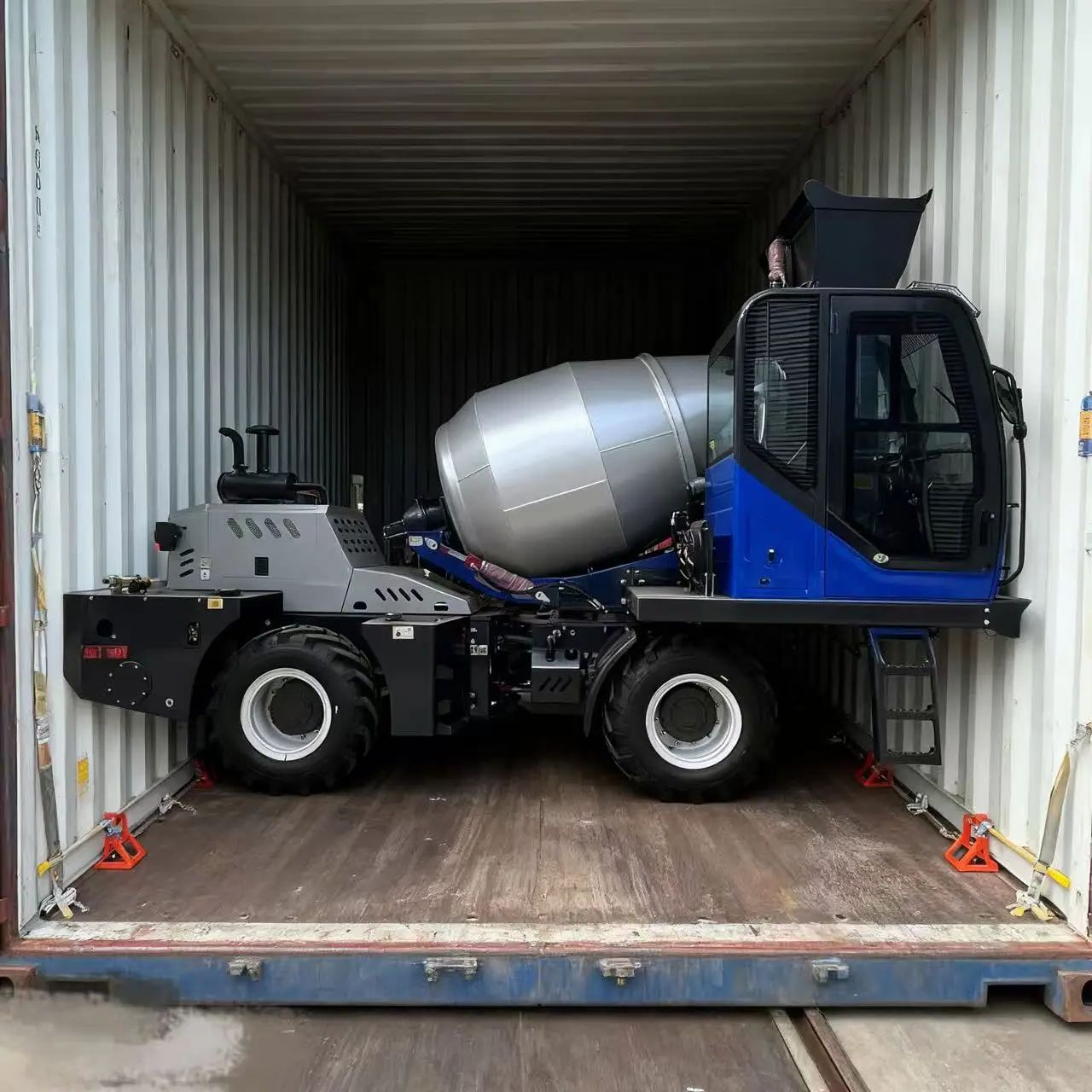 Concrete Mixer Machine - High Quality Mobile Cement Concrete Mixer