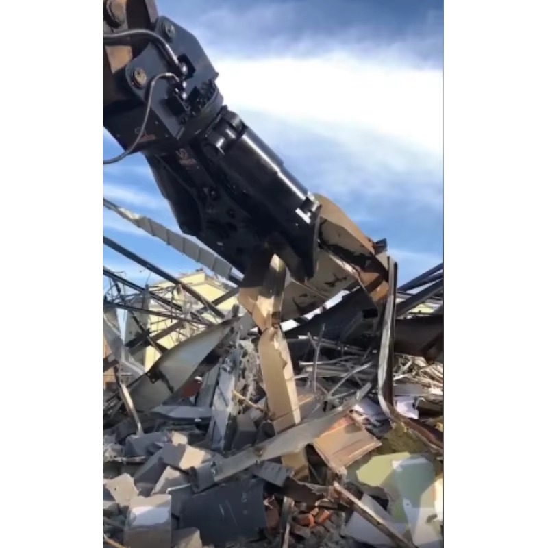 Heavy Equipment Industry - Hydraulic Scrap Steel Cutter Eagle Jaw